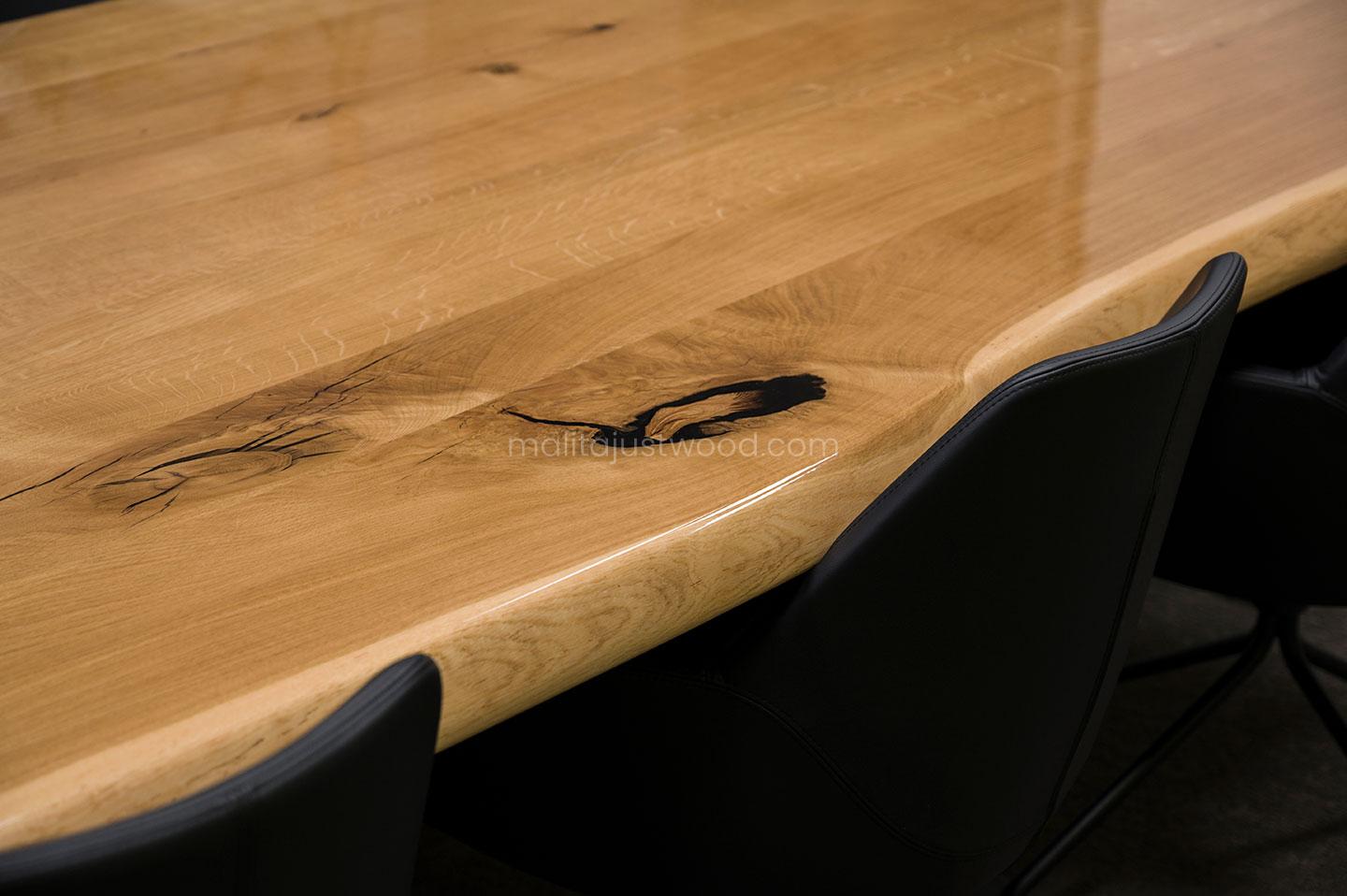 stół konferencyjny z drewna dębowego